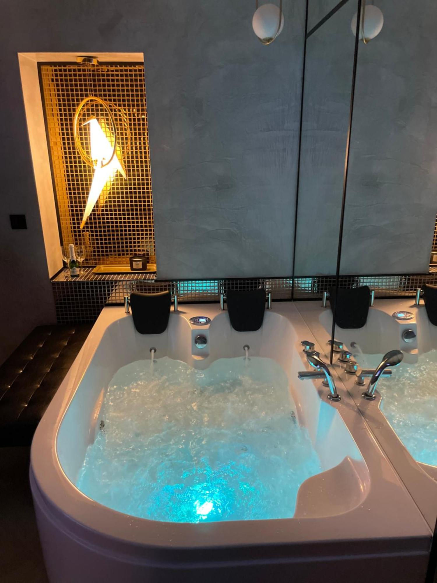 Apartament Z Jacuzzi W Sercu Krakowa Екстер'єр фото